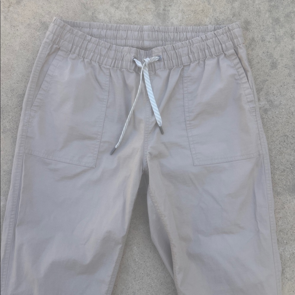 Vuori Women's Light Beige Ripstop Jogger Pants Size - Picture 3 of 9